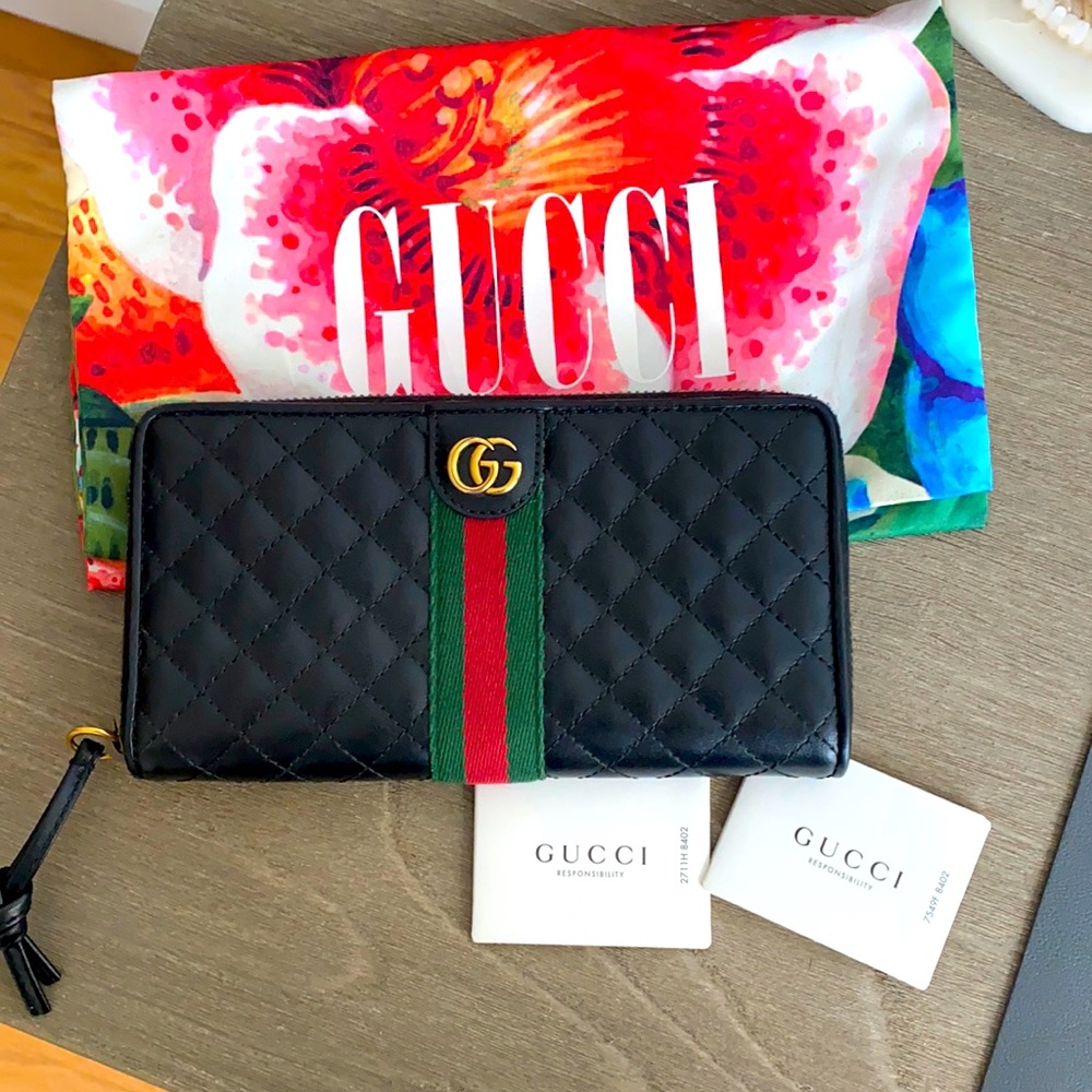 Authentic Gucci Wallet.